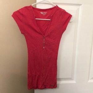 Guess v neck pink t shirt